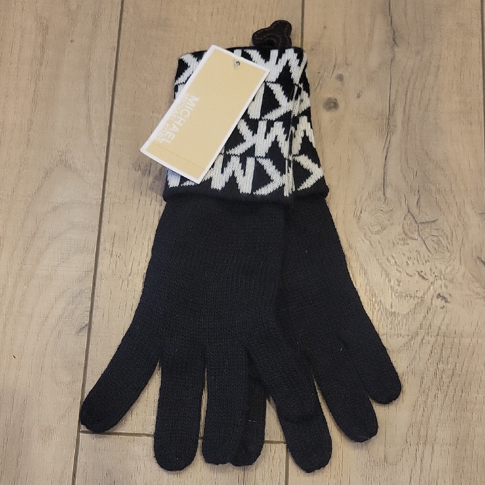 Michael Kors Black and White Gloves / Mittens from Fall 2013 - NWT